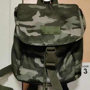 Mini VS Camo Campus Backpack